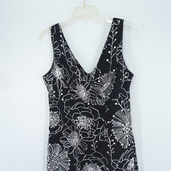 AGB SLEEVLESS FLORAL DRESS - Picture 1 of 7